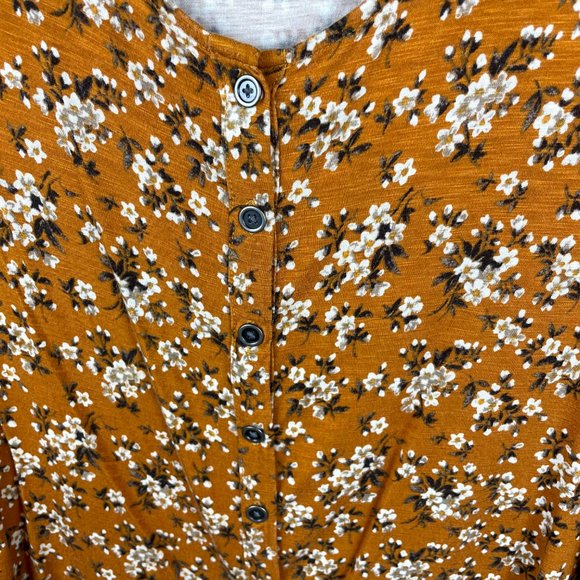 American Eagle Soft & Sexy Slub Yellow Floral Top - Picture 2 of 9